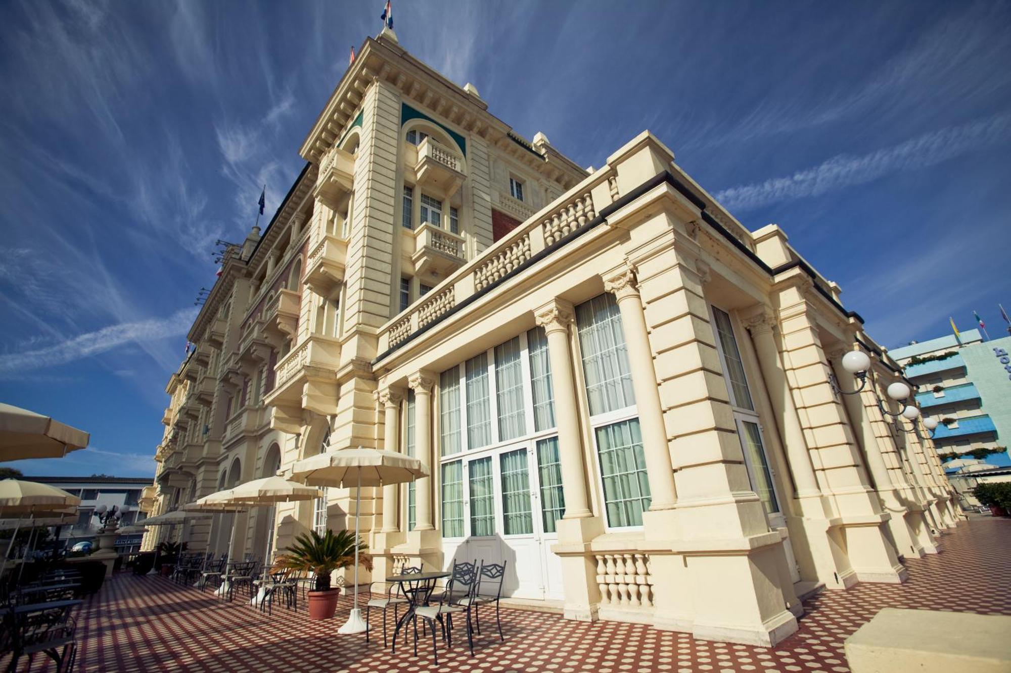 Grand Hotel Cesenatico Exteriör bild