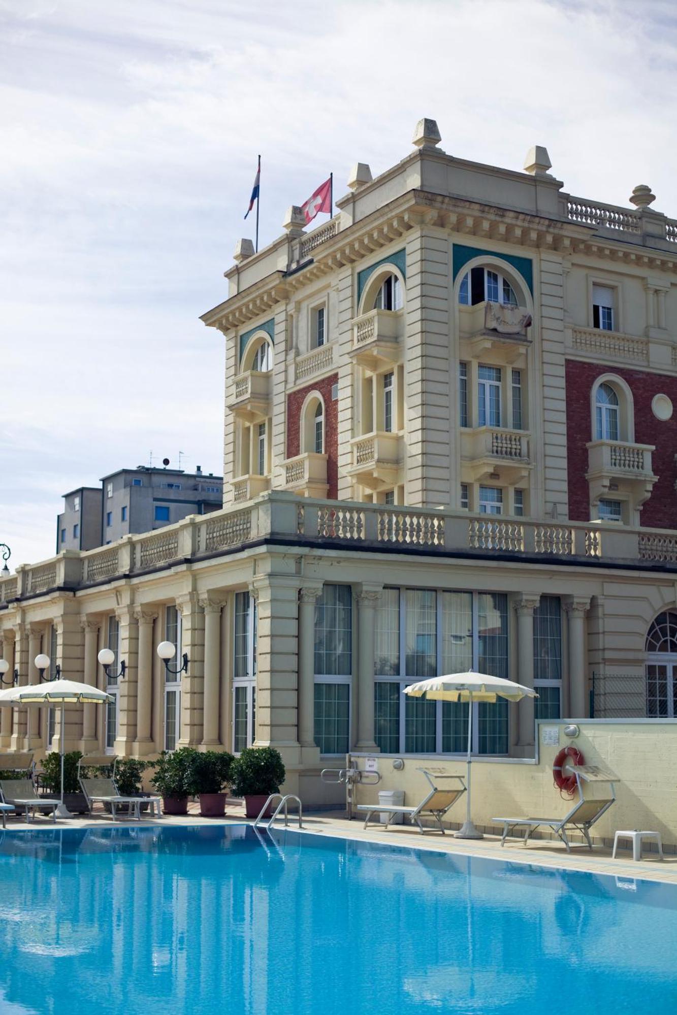 Grand Hotel Cesenatico Exteriör bild