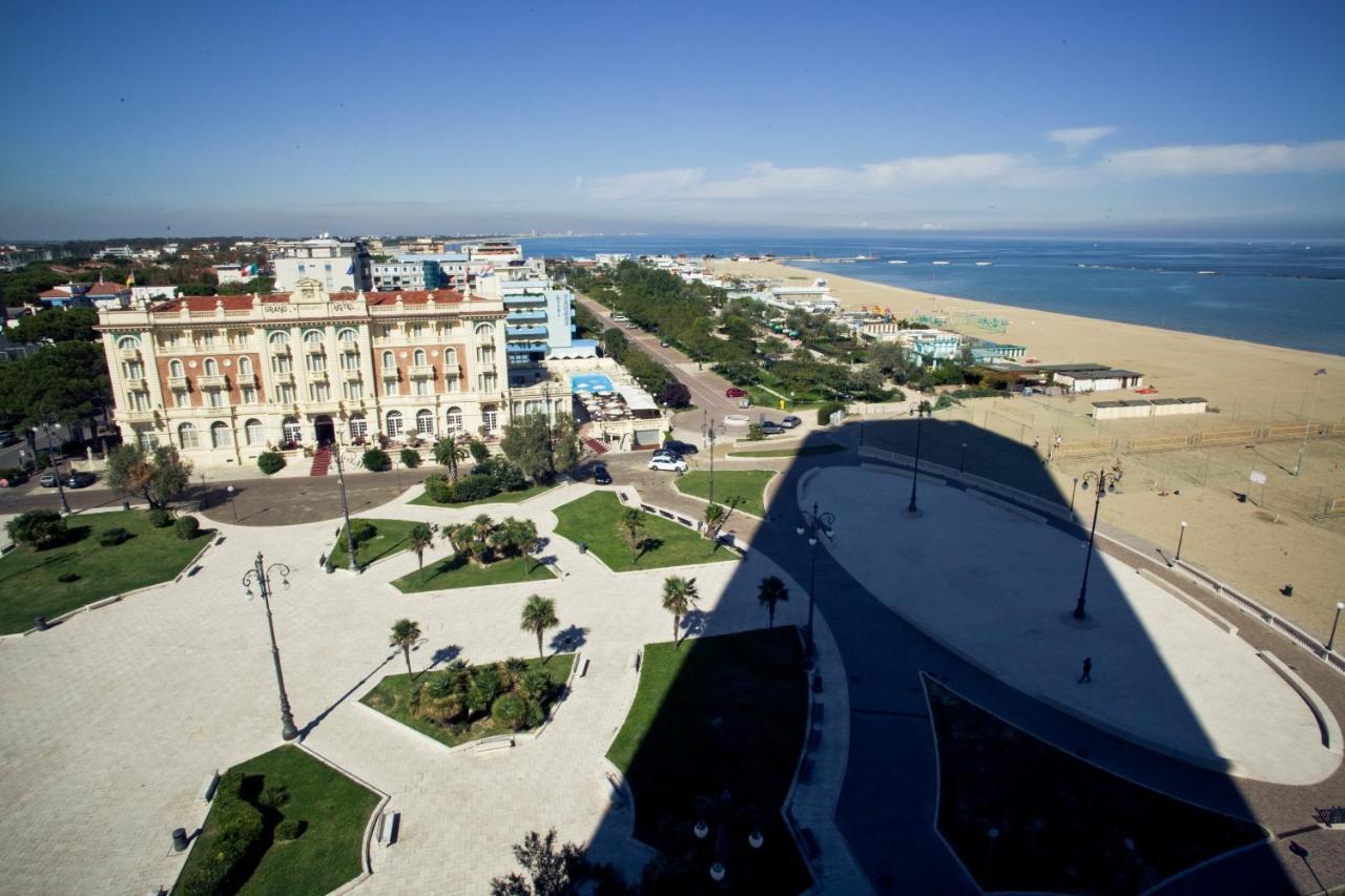 Grand Hotel Cesenatico Exteriör bild